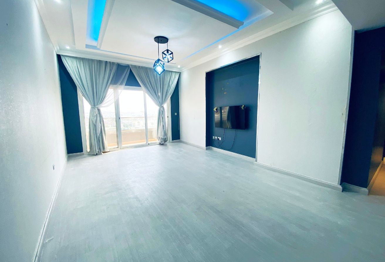 Huge units| 2BR- FF| Bills excluded |city view|