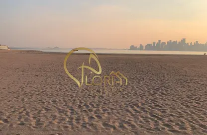 فيلا - 8 غرف نوم - 8 حمامات للبيع في فيلات البلاج - حي الفيلات - جزيرة اللؤلؤة - الدوحة