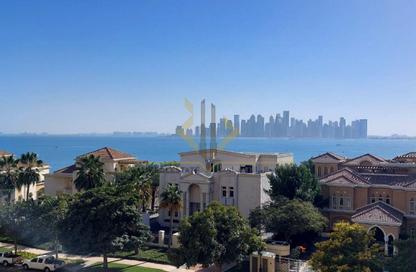 Apartment - 3 Bedrooms - 4 Bathrooms for sale in The Pearl Island - Doha