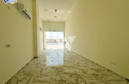 Shop - Studio - 1 for rent in Salwa Road - Al Aziziyah - Doha