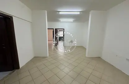 Apartment - 2 Bedrooms - 2 Bathrooms for rent in Old Salata - Salata - Doha