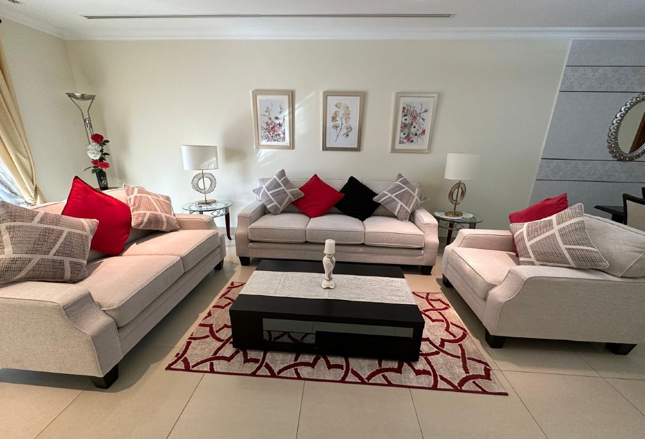 Stunning 2 Bedroom with a Balcony thumbnail 2