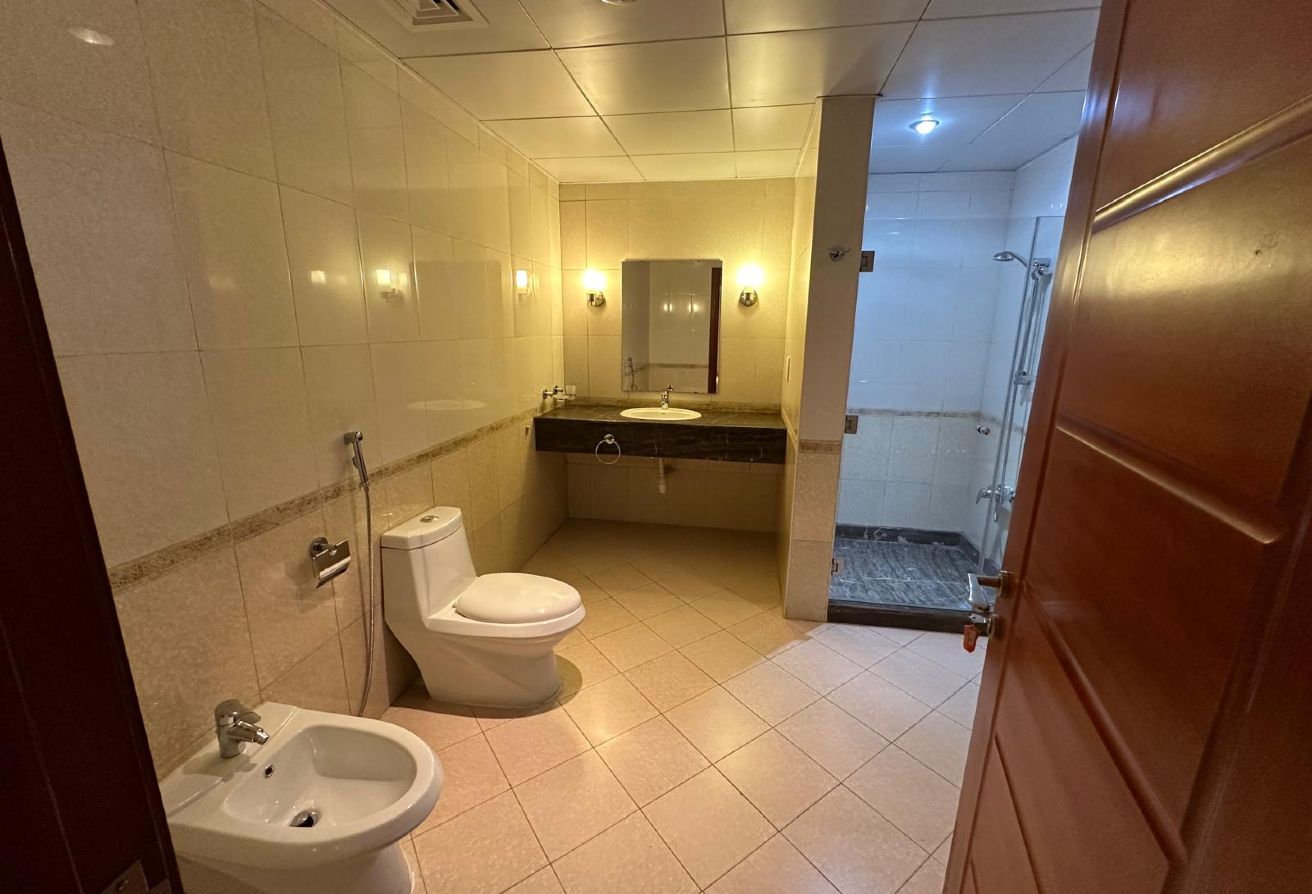 Stunning 2 Bedroom with a Balcony thumbnail 18