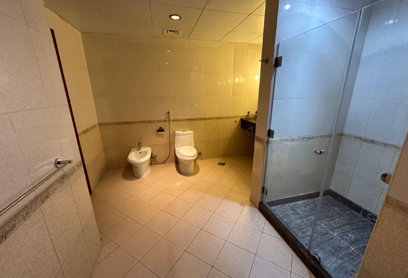 Stunning 2 Bedroom with a Balcony thumbnail 16