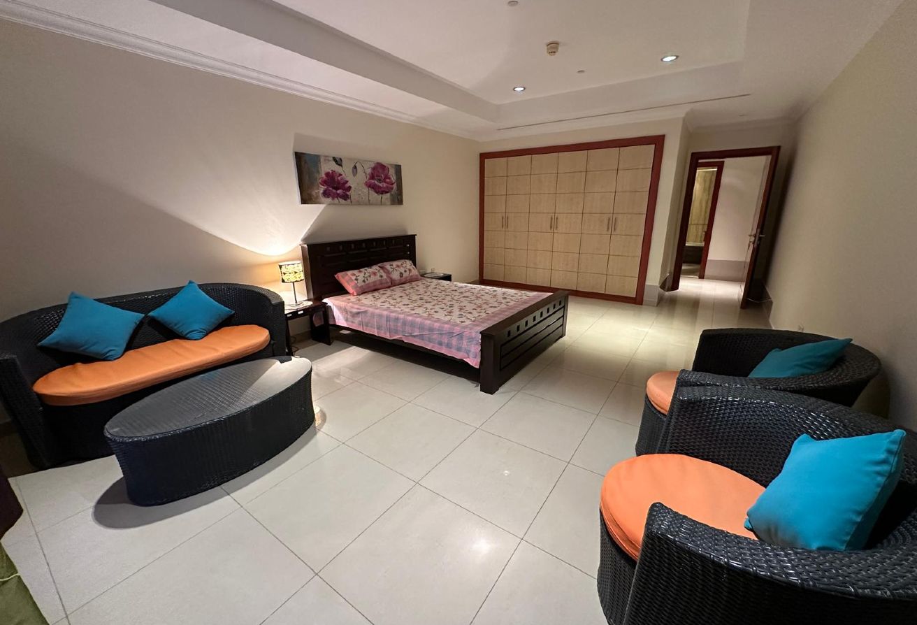 Stunning 2 Bedroom with a Balcony thumbnail 12