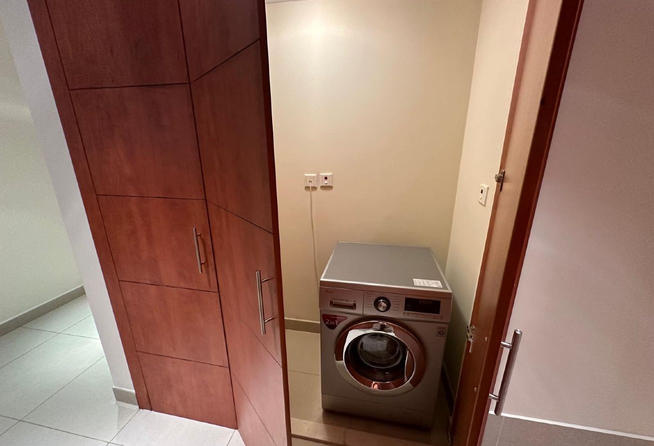 Stunning 2 Bedroom with a Balcony thumbnail 10