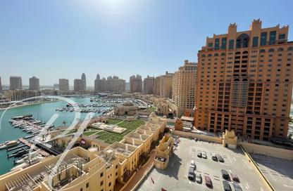 Apartment - 2 Bedrooms - 2 Bathrooms for rent in Tower 18 - Porto Arabia - The Pearl Island - Doha