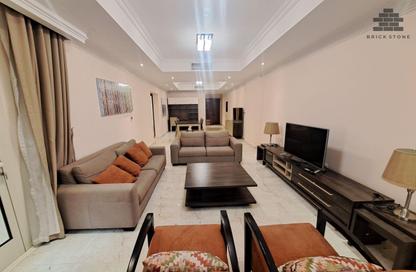 Apartment - 2 Bedrooms - 2 Bathrooms for rent in Anas Street - Fereej Bin Mahmoud North - Fereej Bin Mahmoud - Doha