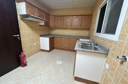 Apartment - 3 Bedrooms - 2 Bathrooms for rent in Salaja Street - Doha Al Jadeed - Doha