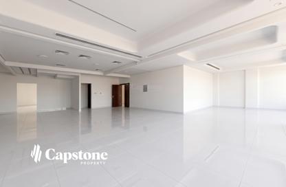 Whole Building - Studio - 2 for rent in Wholesale Market Street - Abu Hamour - Doha
