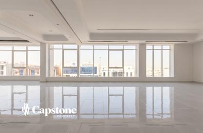 Whole Building - Studio - 2 for rent in Wholesale Market Street - Abu Hamour - Doha