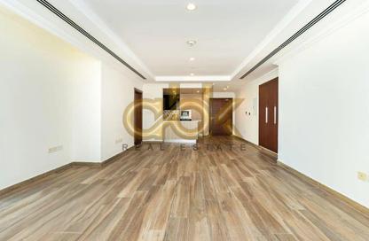 Apartment - Studio - 1 Bathroom for rent in Viva West - Viva Bahriyah - The Pearl Island - Doha