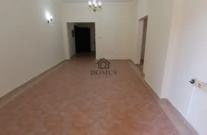 شقة - 2 غرف نوم - 3 حمامات للايجار في شارع انس - فريج بن محمود الشمالي - فريج بن محمود - الدوحة