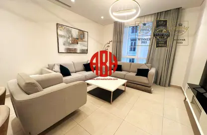 Apartment - 2 Bedrooms - 3 Bathrooms for rent in Floresta Gardens - Floresta Gardens - The Pearl Island - Doha