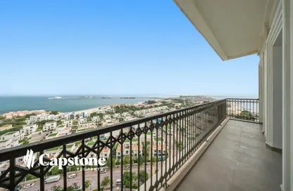Apartment - 2 Bedrooms - 4 Bathrooms for rent in Floresta Gardens - The Pearl Island - Doha