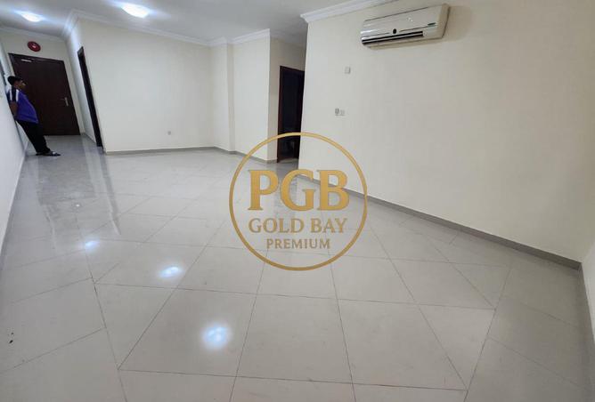 994186 - Property Image 2