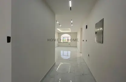 Apartment - 2 Bedrooms - 3 Bathrooms for rent in Al Messila - Al Messila - Doha