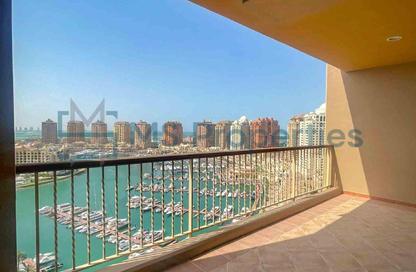 Apartment - 2 Bedrooms - 3 Bathrooms for rent in West Porto Drive - Porto Arabia - The Pearl Island - Doha