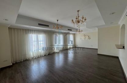 Apartment - 3 Bedrooms - 4 Bathrooms for rent in East Porto Drive - Porto Arabia - The Pearl Island - Doha Apartment - 3 Bedrooms - 4 Bathrooms for rent in East Porto Drive - Porto Arabia - The Pearl Island - Doha