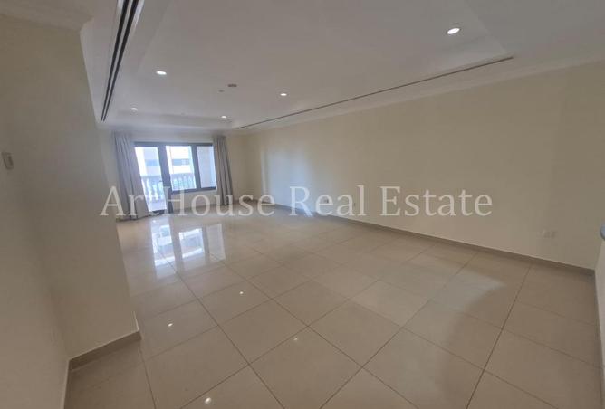 1020938 - Property Image 2