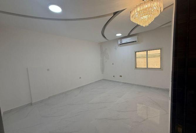 53521821 - صورة العقار 2