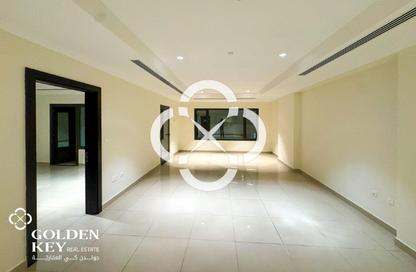 Apartment - 1 Bedroom - 2 Bathrooms for rent in East Porto Drive - Porto Arabia - The Pearl Island - Doha