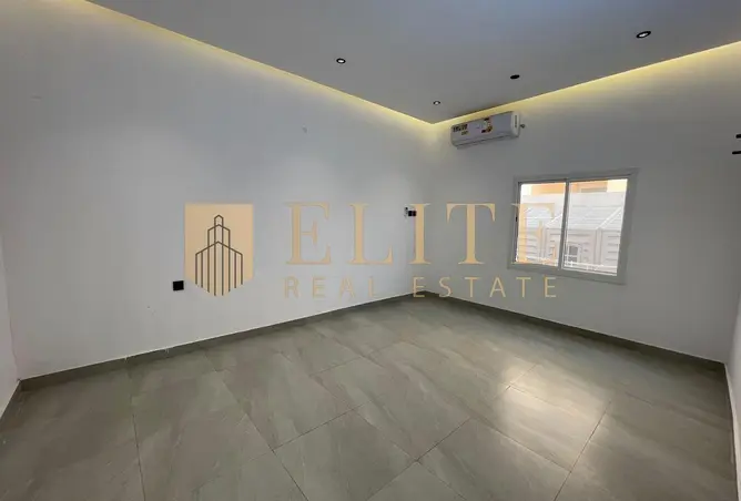 64143831 - Property Image 3