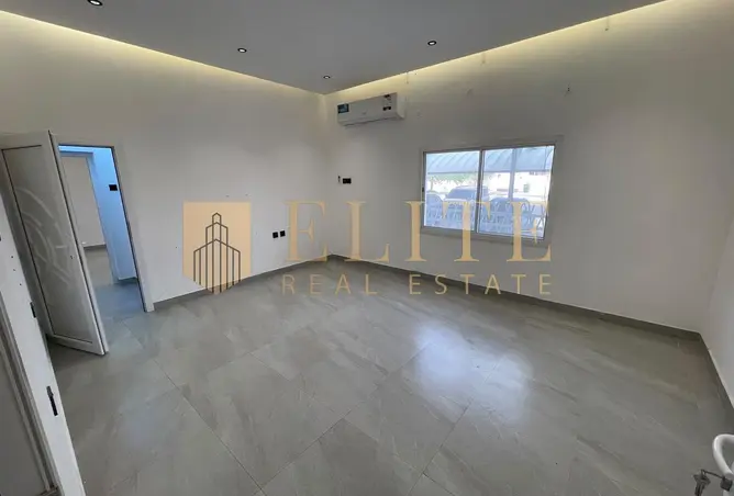 64143831 - Property Image 2