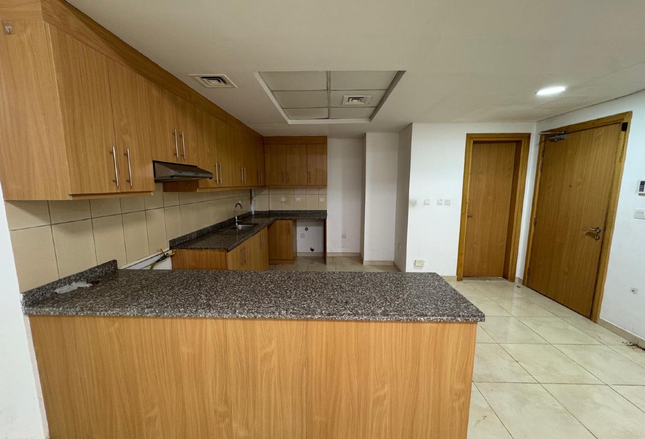 ELEGANT 3BEDROOM UNFURNISHED WITH 4 BALCONY thumbnail 6