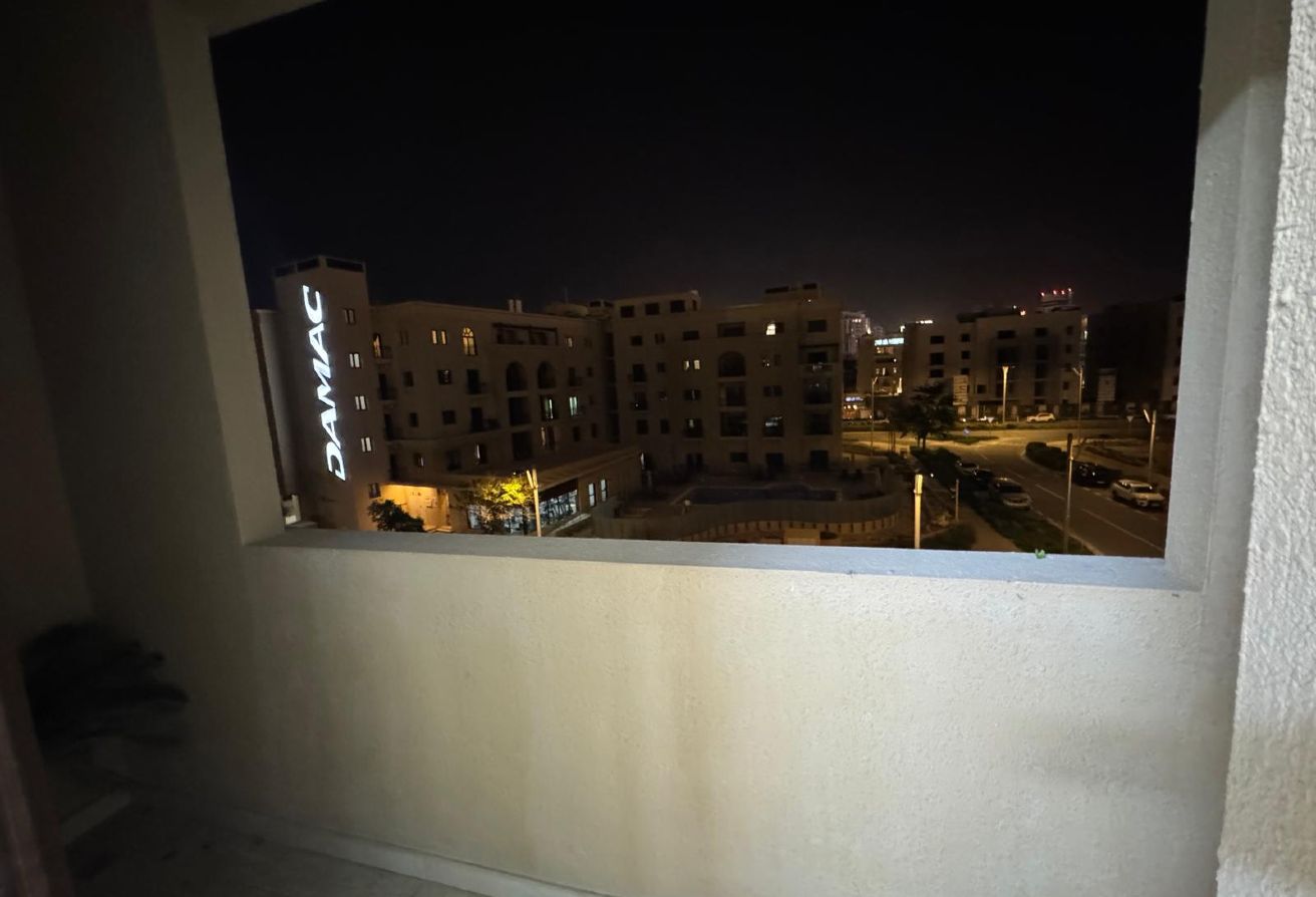 ELEGANT 3BEDROOM UNFURNISHED WITH 4 BALCONY thumbnail 11
