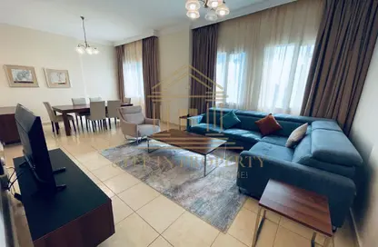 Apartment - 2 Bedrooms - 3 Bathrooms for rent in West Bay Tower - West Bay - West Bay - Doha