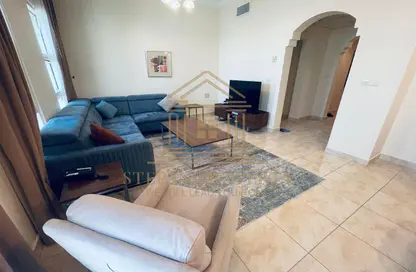 Apartment - 2 Bedrooms - 3 Bathrooms for rent in West Bay Tower - West Bay - West Bay - Doha