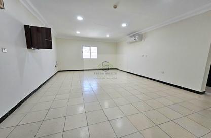 Apartment - 3 Bedrooms - 3 Bathrooms for rent in Al Muntazah Street - Al Muntazah - Doha