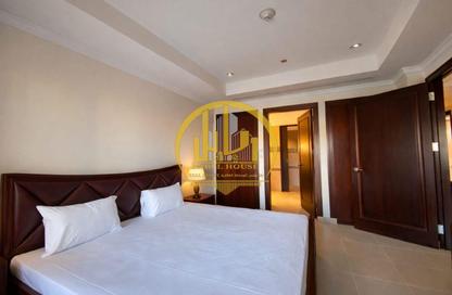 Apartment - 1 Bedroom - 2 Bathrooms for rent in Tower 6 - Porto Arabia - The Pearl Island - Doha Apartment - 1 Bedroom - 2 Bathrooms for rent in Tower 6 - Porto Arabia - The Pearl Island - Doha