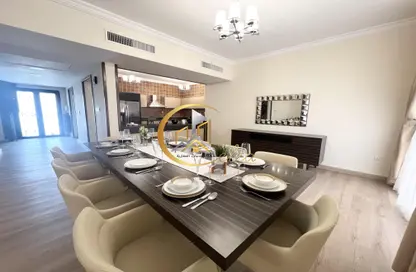 مجمع سكني - 4 غرف نوم - 5 حمامات للايجار في فلل عين خالد - عين خالد - الدوحة