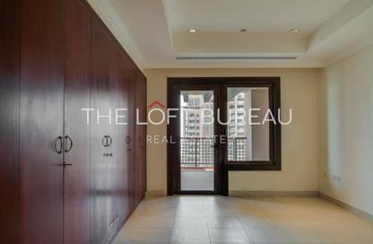 Apartment - 4 Bedrooms - 5 Bathrooms for rent in Tower 7 (Ferrari Tower) - Porto Arabia - The Pearl Island - Doha