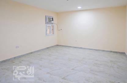 Labor Camp - Studio - 1 Bathroom for rent in Umm Salal Mahammad - Umm Salal City - Doha