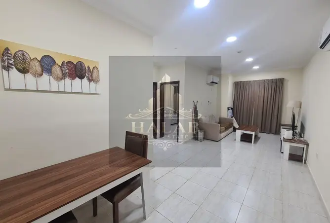 1027887 - Property Image 2
