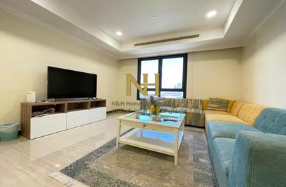 Apartment - 1 Bedroom - 2 Bathrooms for rent in East Porto Drive - Porto Arabia - The Pearl Island - Doha Apartment - 1 Bedroom - 2 Bathrooms for rent in East Porto Drive - Porto Arabia - The Pearl Island - Doha