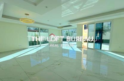 Villa - 5 Bedrooms - 7 Bathrooms for rent in Floresta Gardens - Floresta Gardens - The Pearl Island - Doha