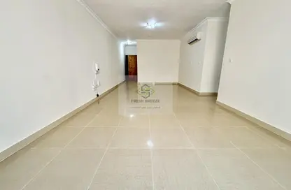 Apartment - 3 Bedrooms - 3 Bathrooms for rent in Al Nasr Street - Al Nasr - Doha