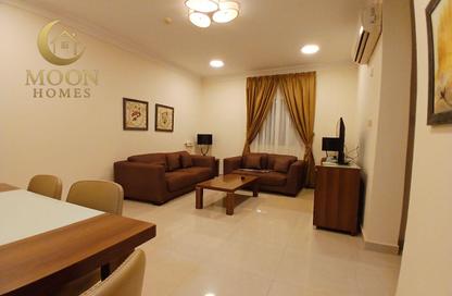 Apartment - 2 Bedrooms - 2 Bathrooms for rent in Umm Ghuwailina 4 - Umm Ghuwailina - Doha