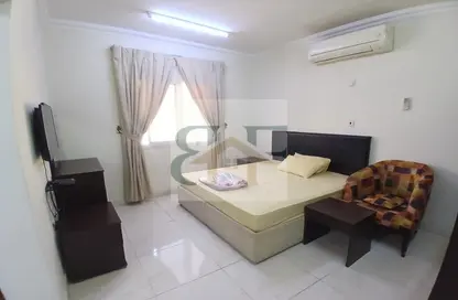 Apartment - Studio - 1 Bathroom for rent in Umm Ghwailina Comm - Umm Ghuwalina - Umm Ghuwailina - Doha