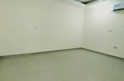 Villa - Studio - 1 Bathroom for rent in Ain Khaled - Doha