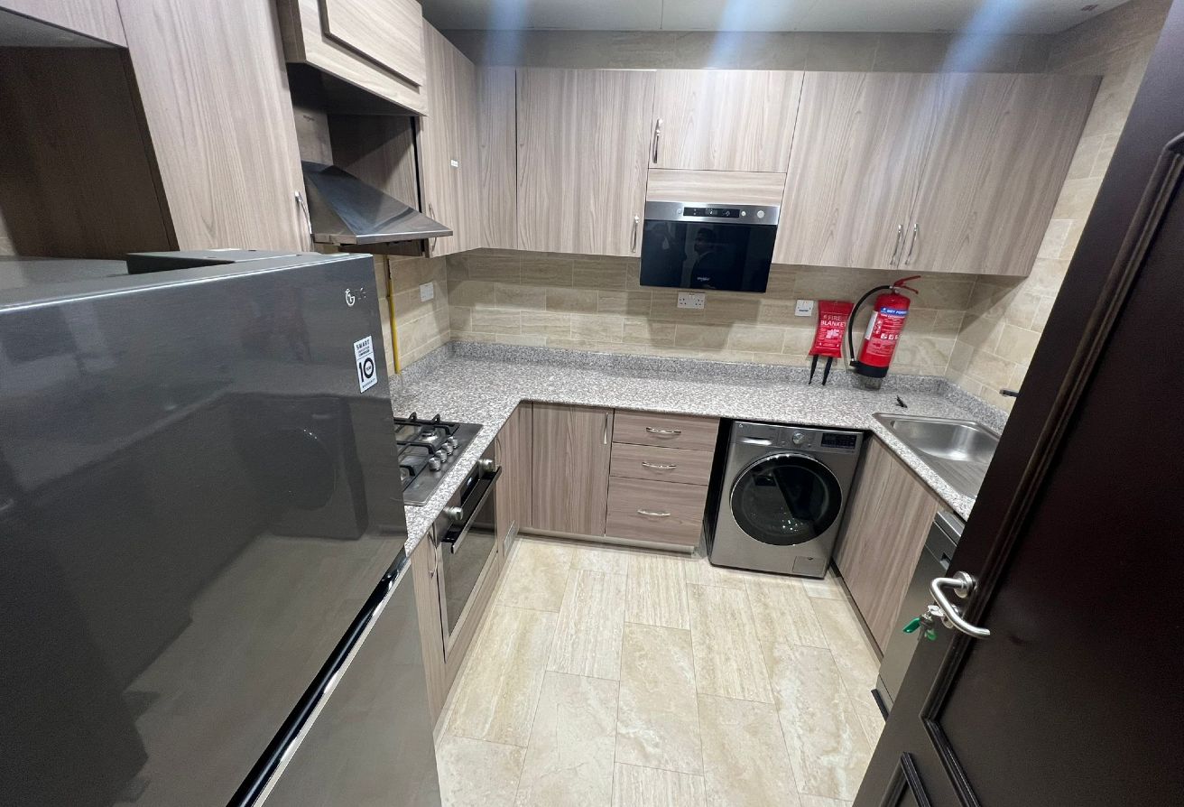 2BHK PLUS MAID FURNISHED APARTMENT WITH BOULEVARD thumbnail 8