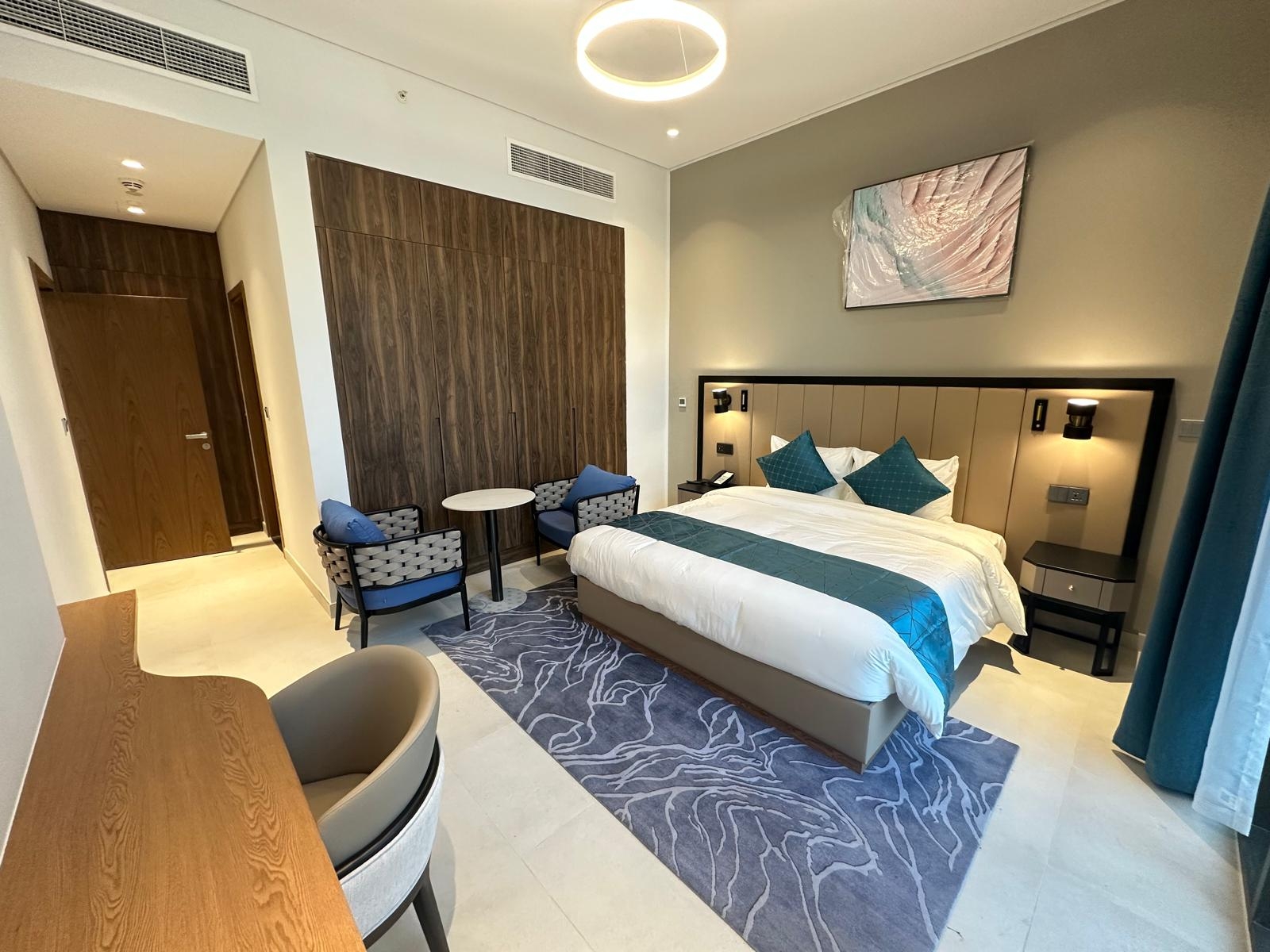 Brand new apt  |1 Fully FURNISHED | WIFI Included thumbnail 4