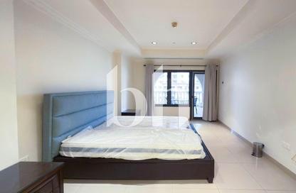 Apartment - 1 Bedroom - 2 Bathrooms for rent in West Porto Drive - Porto Arabia - The Pearl Island - Doha