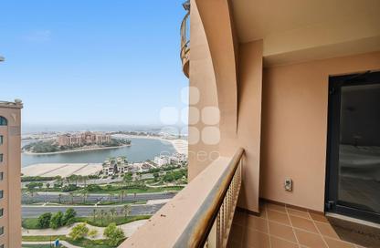 Apartment - 2 Bedrooms - 3 Bathrooms for rent in East Porto Drive - Porto Arabia - The Pearl Island - Doha Apartment - 2 Bedrooms - 3 Bathrooms for rent in East Porto Drive - Porto Arabia - The Pearl Island - Doha
