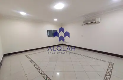 Apartment - 3 Bedrooms - 3 Bathrooms for rent in Fereej Bin Mahmoud North - Fereej Bin Mahmoud - Doha