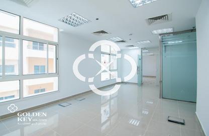 Office Space - Studio - 2 Bathrooms for rent in Umm Ghwailina Comm - Umm Ghuwalina - Umm Ghuwailina - Doha